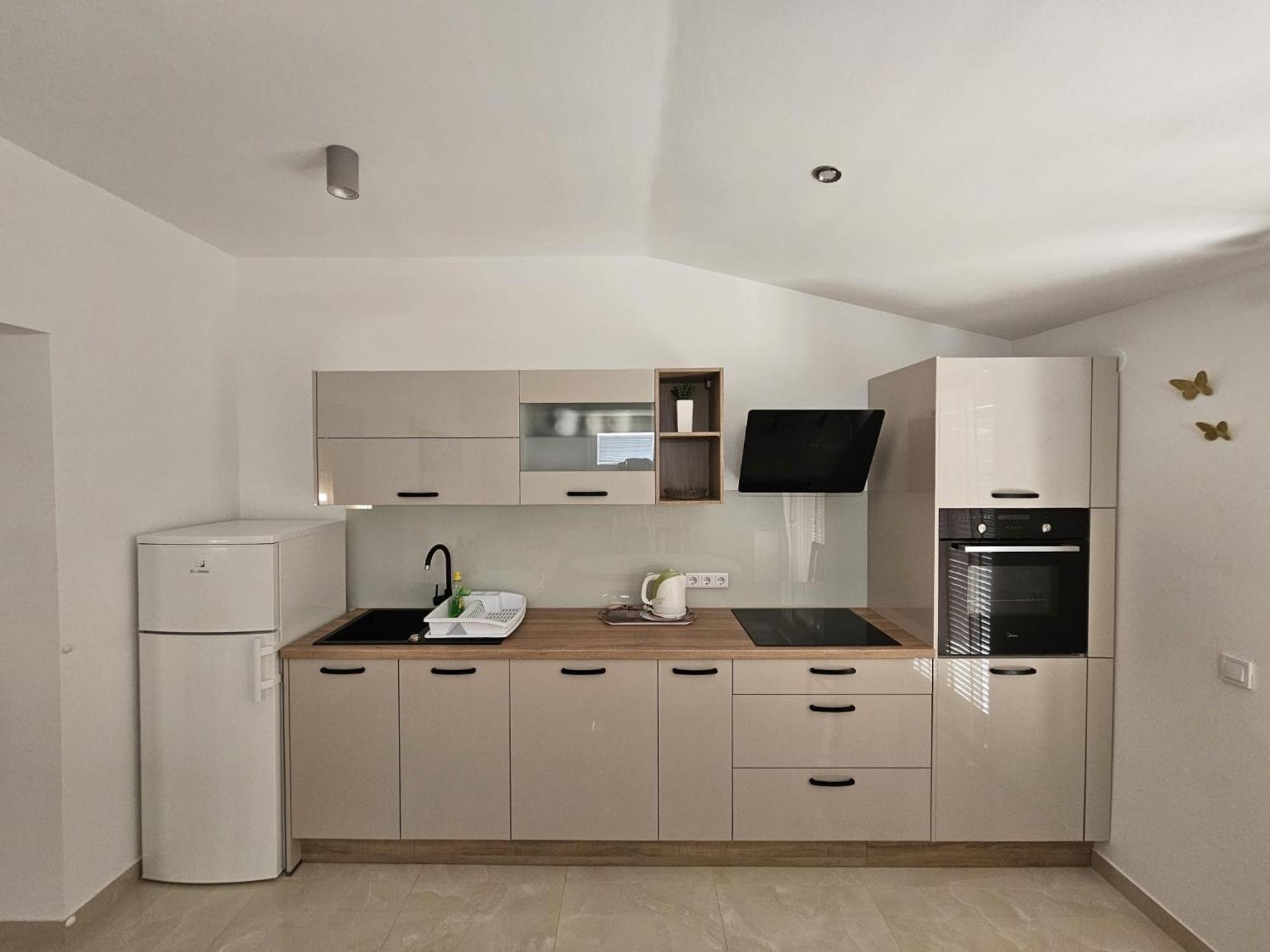 Filip Apartment オミシュ エクステリア 写真